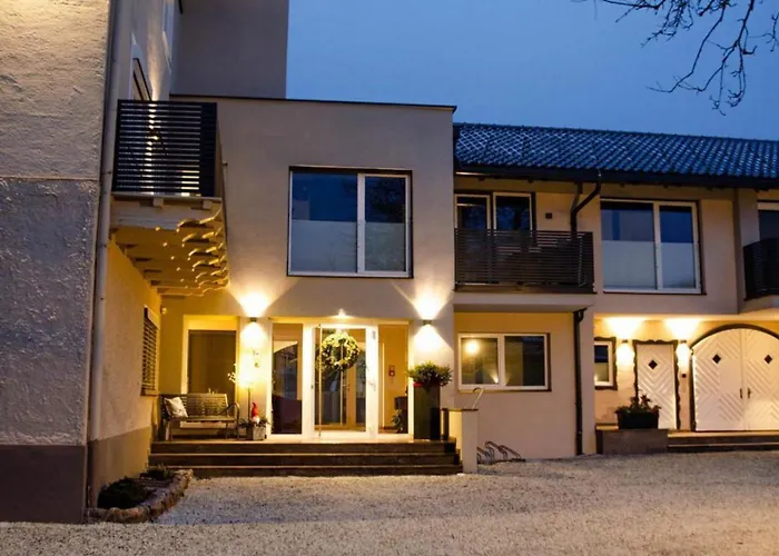 Haus Schnoell 7 Hébergement de vacances Mittersill